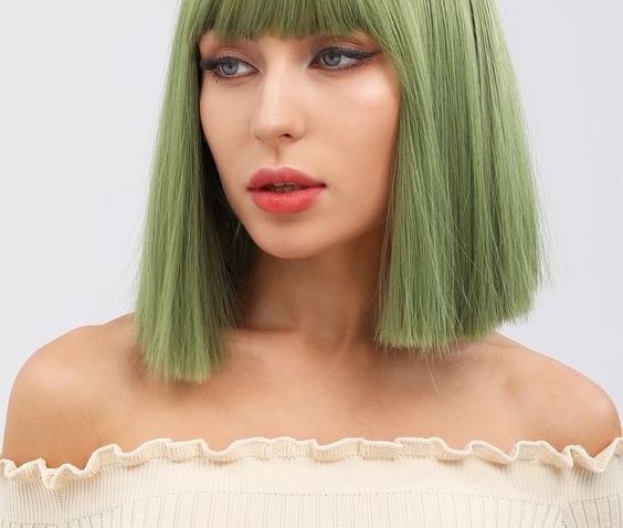 Unleash your inner emerald queen with a green wig! Explore green wig varieties, styles, and tips to find the perfect green wig for you.