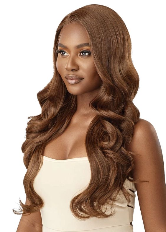 Wig World Explored: Types, Care & Styling Tips